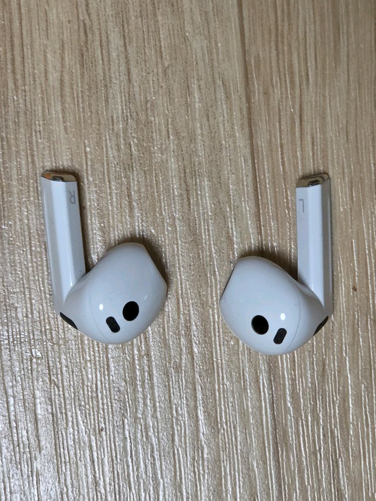 컴퓨터 부품 + 삼성 갤럭시 버즈3 화이트--9