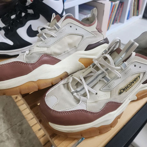 270/디스커버리 익스페디션 운동화 아이보리/브라운