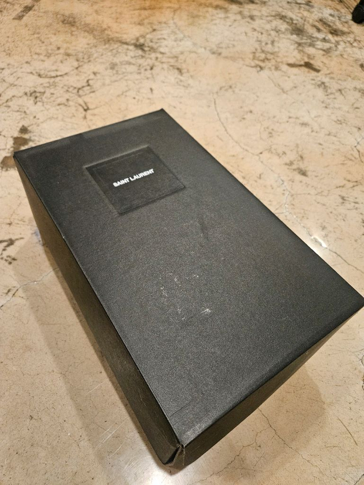 생로랑 디스트로이트 로우탑 스니커즈 남성 블랙 미착용 새상품 사이즈 40.5--1