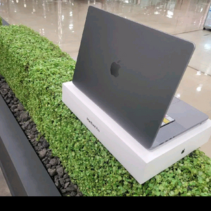 맥북프로 16인치 m1 max 고급형 32/1테라...최저가 185만