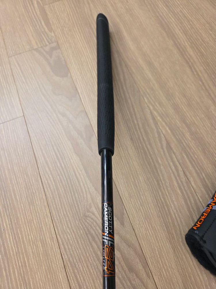 (정품)스카티카메론 H24 홀리데이 리미티드 LTD 팬텀 9.2 퍼터 이미지