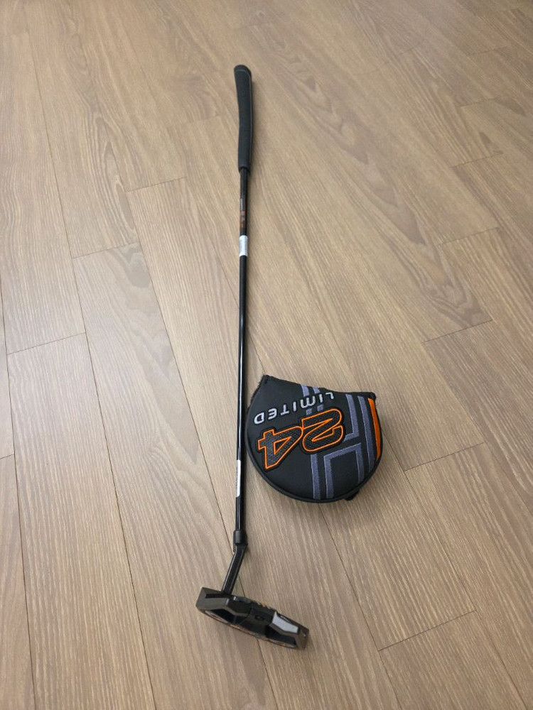 (정품)스카티카메론 H24 홀리데이 리미티드 LTD 팬텀 9.2 퍼터 이미지