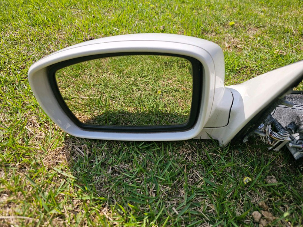 제네시스BH 14핀 흰색 사이드미러 세트 이미지