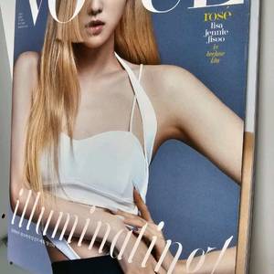 보그 코리아 블랙핑크 로제 커버 (D형) 팝니다