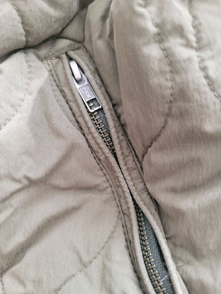 리바이스 퀄팅 카키 자켓 중간두께 S95정사이즈 상태굿--2