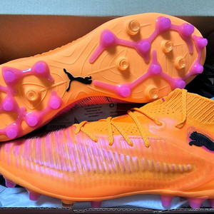 [타임세일]푸마 퓨처8 얼티메이트 MG Hot Persuit팩