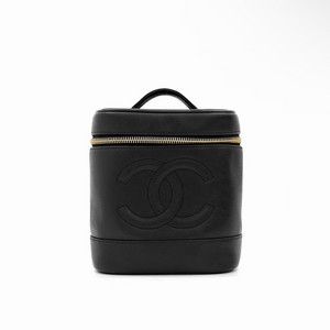 [OS] 샤넬 여성 CC로고 캐비어 탑핸들 코스매틱 파우치 베니티 핸드백
