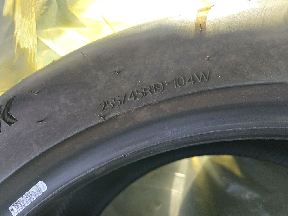 245 45 19 한국타이어 썸머 타이어 4짝 팝니다상태좋음 최저가 이미지