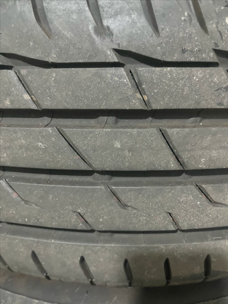 17인치 막휠 타이어셋 (17인치 pcd100, et40, 4h)(브리지스톤 RE004, 215 45 17)--1