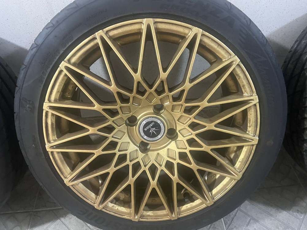 17인치 막휠 타이어셋 (17인치 pcd100, et40, 4h)(브리지스톤 RE004, 215 45 17)--4