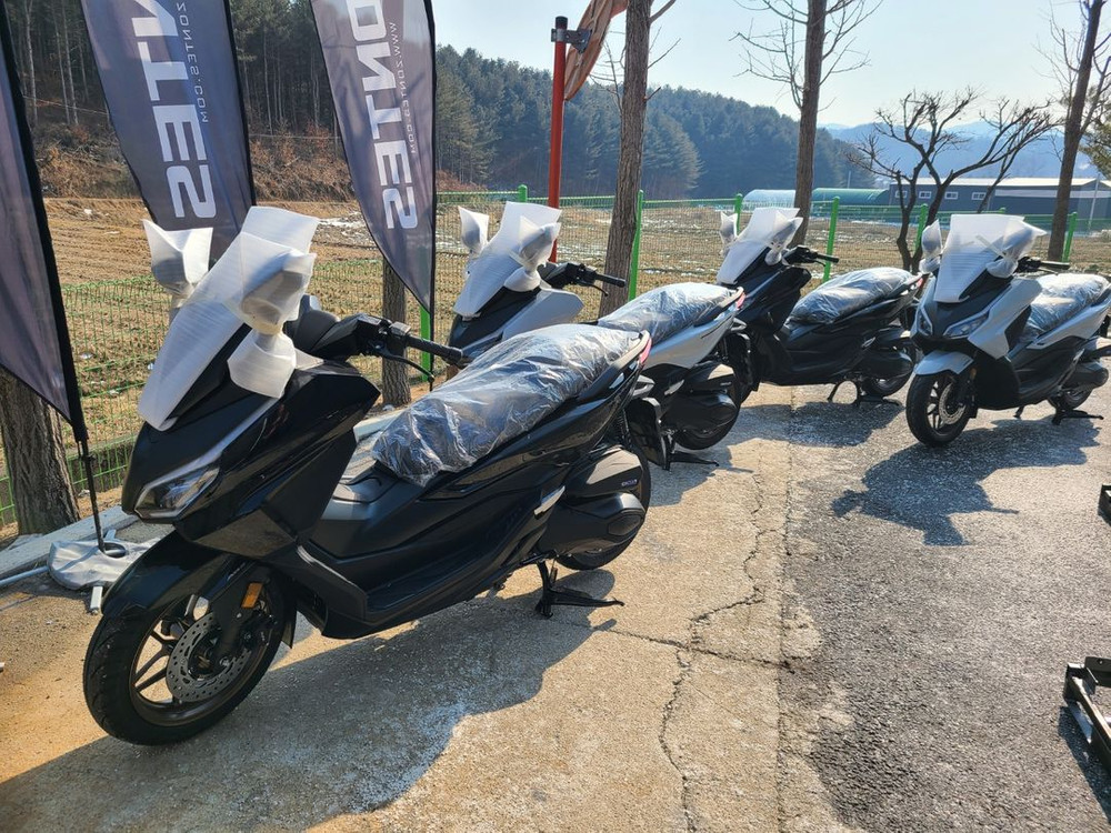 혼다 배달 오토바이 포르자350CC 스쿠터--6