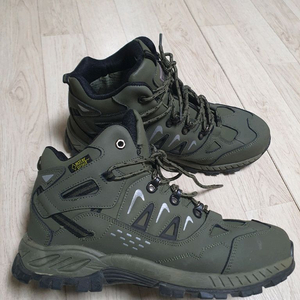 290 BOAN 등산화 트레킹화 신발 290사이즈 완전깨끗해요