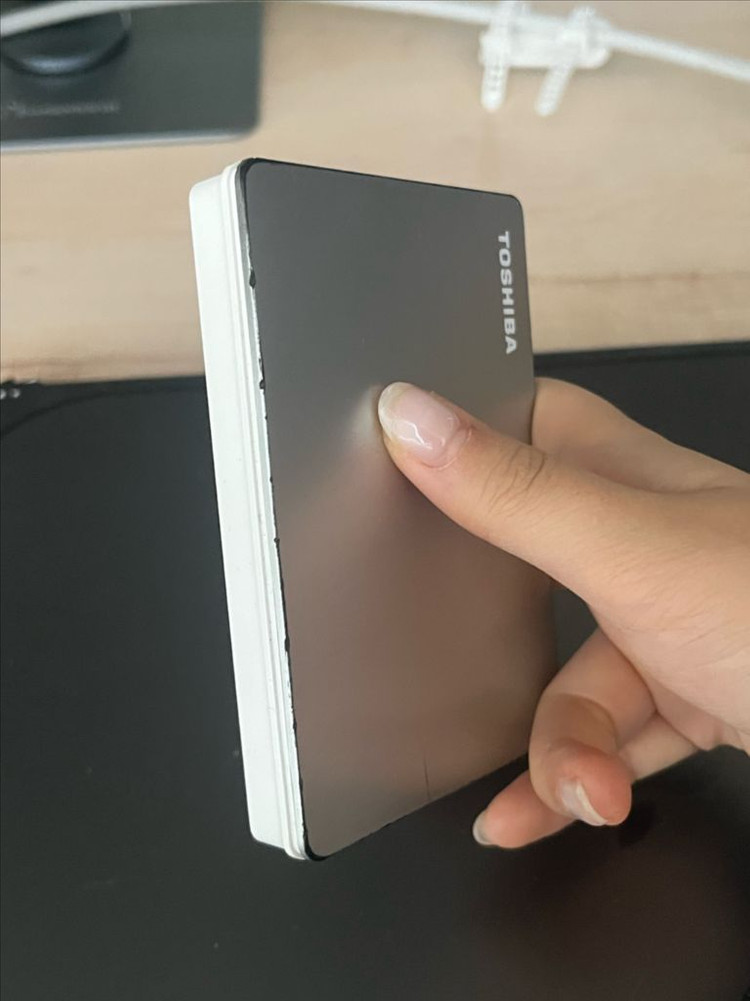 Toshiba 외장하드 2tb--1