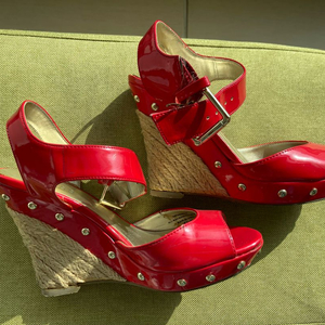 Guess 게스 레드 웨지힐 샌들 230