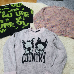 니트 3벌 일괄 판매합니다몽땅 다드리는가격 일괄가격 프리사이즈 - 핑크색 니트는 털실 재질로 되어있습니다- 검정색