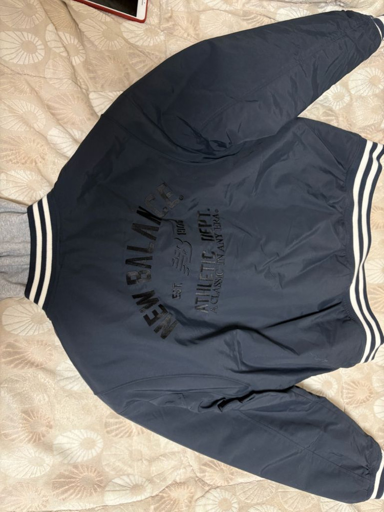 뉴발란스 UNI 바시티 패딩 자켓 네이비(M)--1