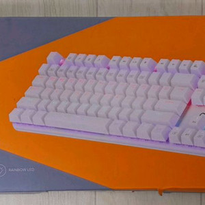 COX CK420 화이트 색상 키보드입니다(갈축)