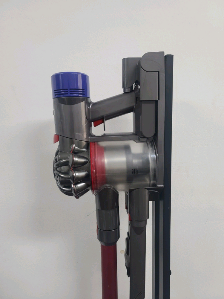 다이슨 V8 앱솔루트 무선청소기(거의 A급,삼성배터리교체>43분 연속작동,별도거치대 포함,전체해체 청소완)--4