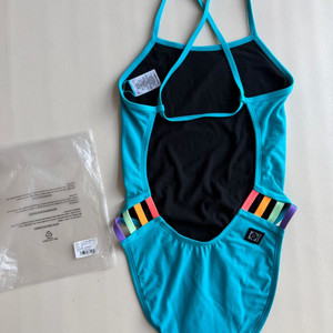 졸린 줄리안 하와이블루 28