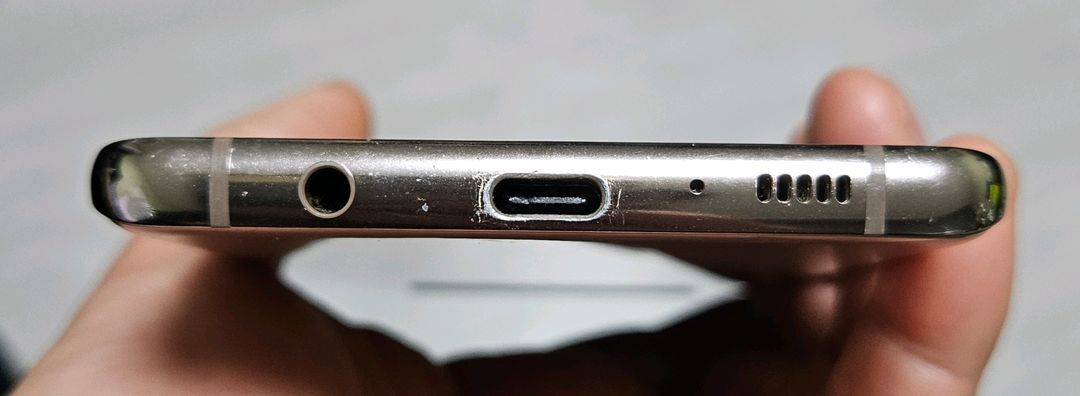 갤럭시 S10 5G 로얄골드 256GB 싸게 팝니다.--3