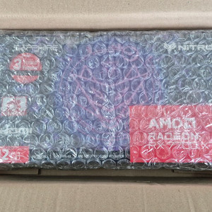 SAPPHIRE RX 7700 XT NITRO+ OC D6 12GB 팝니다.