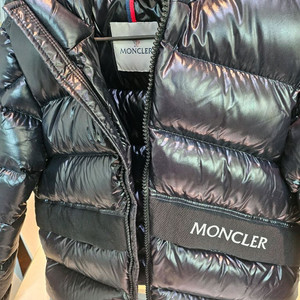 몽클레어키즈 블랙 패딩 14사이즈