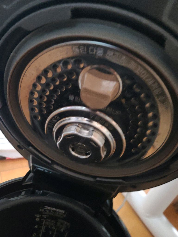 쿠쿠 ih 6인용 전기 밥솥 hzxb0670fc--6