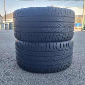 275 30 20 미쉐린 ps 올시즌4 중고 타이어 2짝 판매합니다 이미지