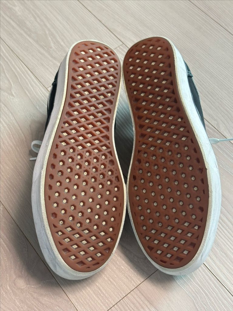 반스 올드스쿨 컴피쿠시 블랙/화이트 265mm--3