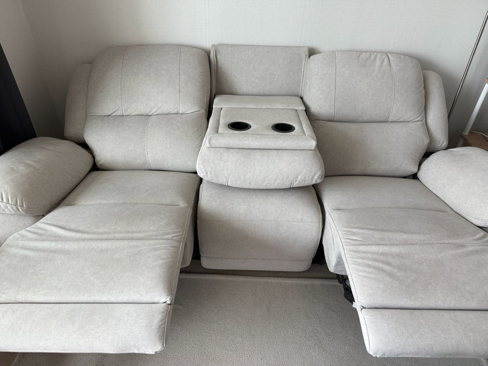 3인용 리클라이너 아이보리 소파--3