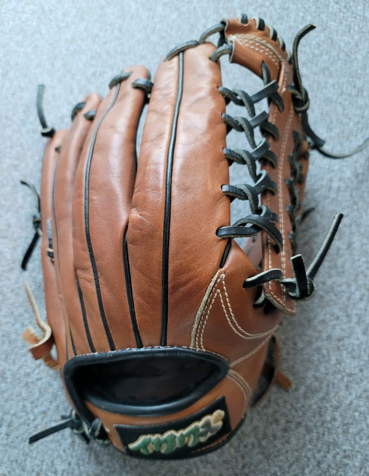 이사쿠 외야 야구 글러브--2