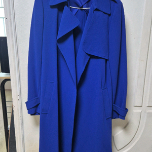 띠어리 트렌치코트 M사이즈