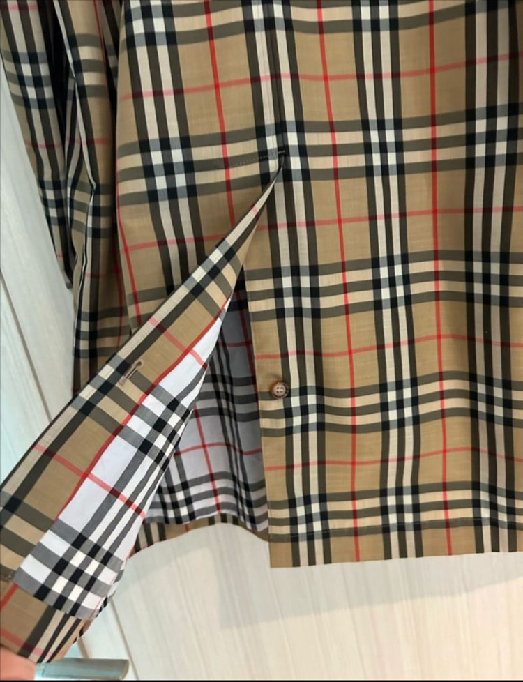 버버리 체크 트렌치 코트--4