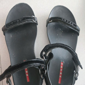 프라다 샌들 5사이즈 225