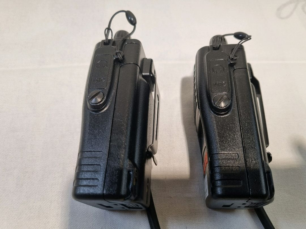 에어텍 AG-400 무전기 세트 ( 무전기 2대 ) 이미지