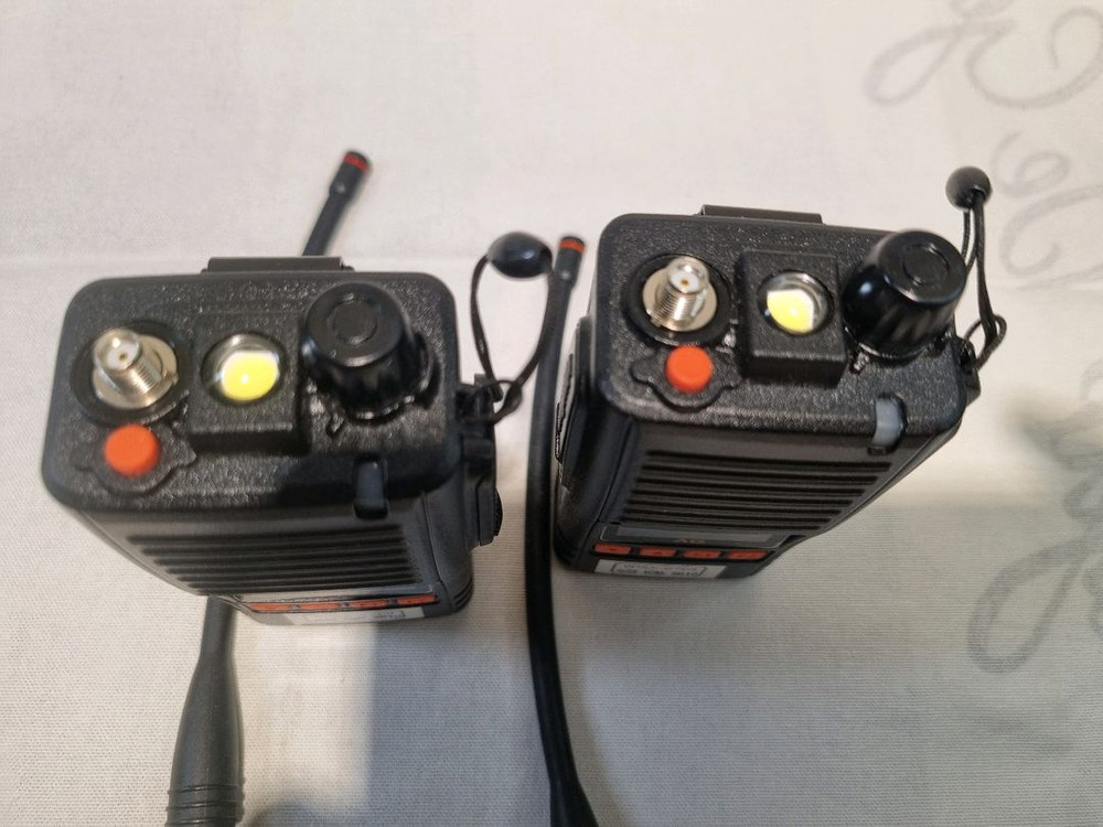 에어텍 AG-400 무전기 세트 ( 무전기 2대 ) 이미지