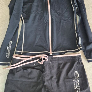 디스커버리 여성 래쉬가드 95 상하세트