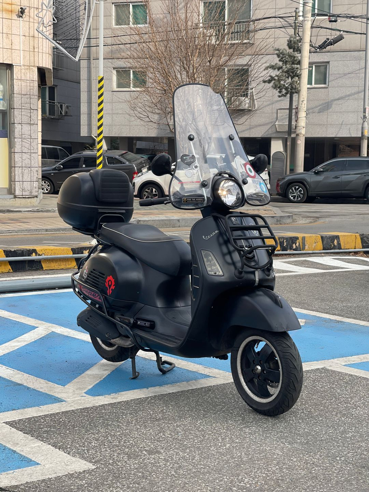 베스파GTS125 17년식 2.3만Km 최상의컨디션 실물깡패! 판매합니다--2