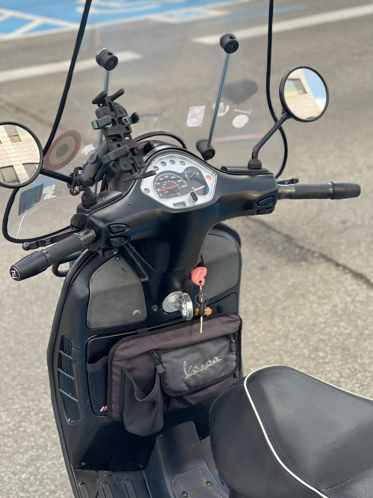 베스파GTS125 17년식 2.3만Km 최상의컨디션 실물깡패! 판매합니다--8