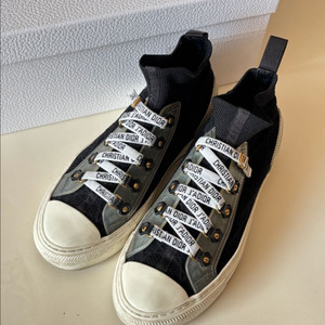 디올 하이스니커즈 블랙 37