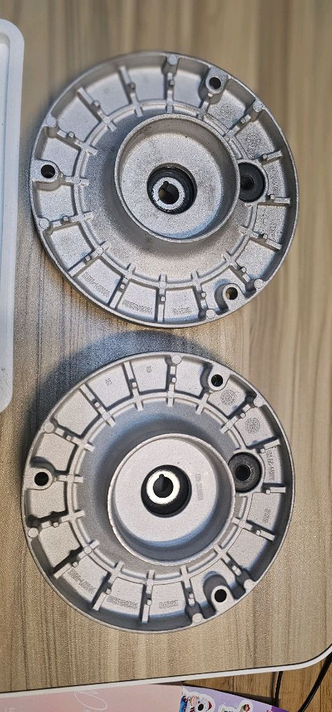 BMW X3 F25 20d 미션마운트 앞 좌우 2개 미사용새거--1