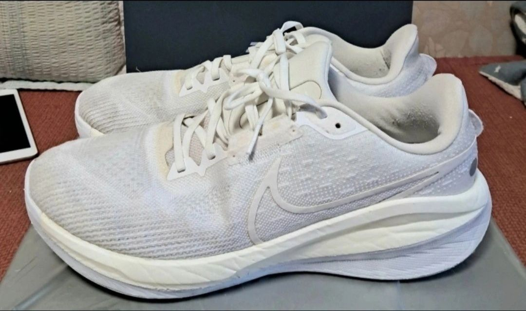 나이키 에어줌 보메로17 280운동화--1