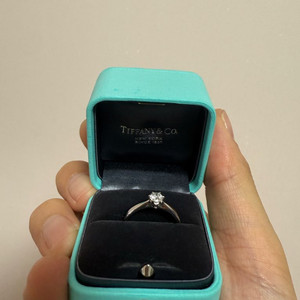 티파니앤코 반지 하모니 다이아 라운드링 프로포즈링
