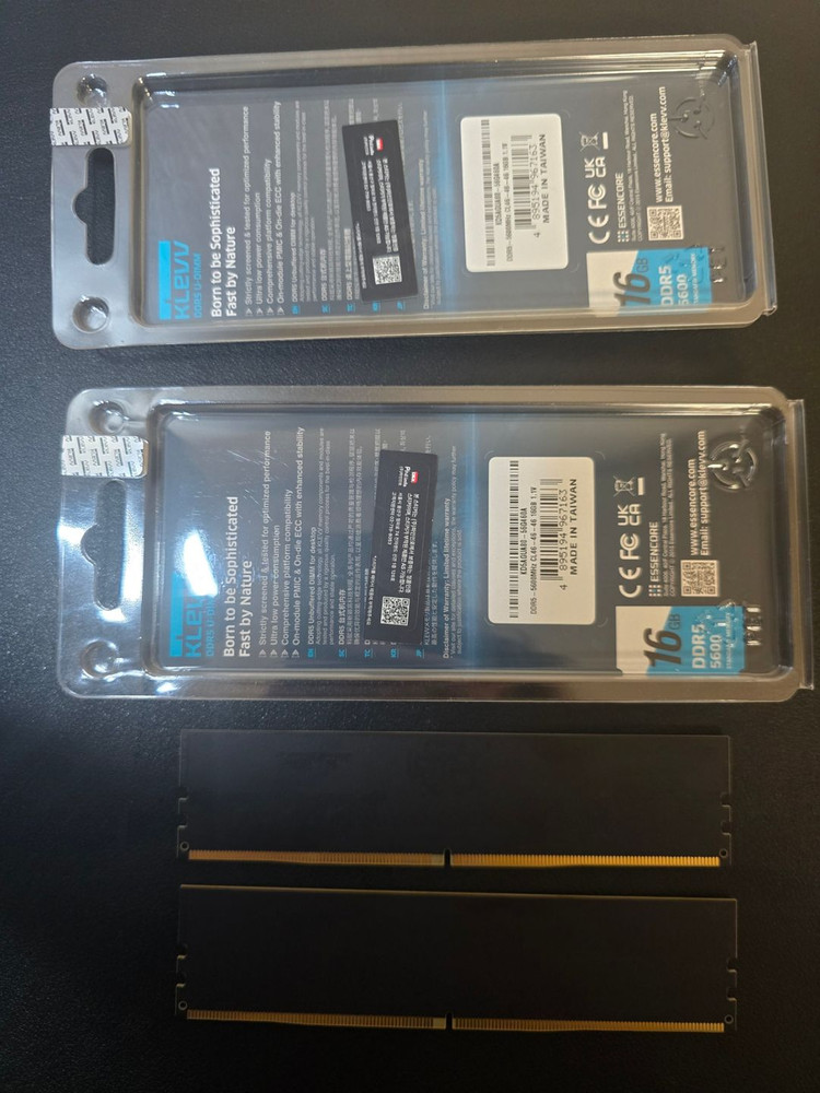 에센코어 KLEVV DDR5 16gb *2 PC5-44800 CL46 파인인포 [16GB] (5600)*2--1