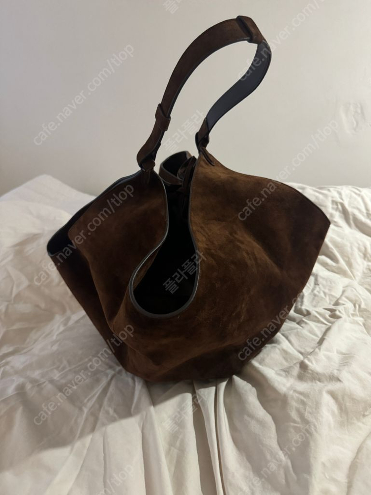 스웨이드 호보백 케이트 로투스백 미듐 브라운--4