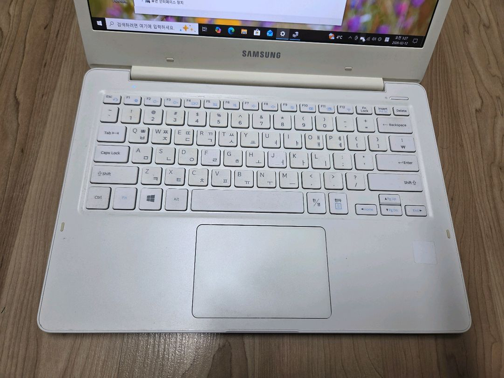 삼성노트북 13인치 펜티엄 7세대--2