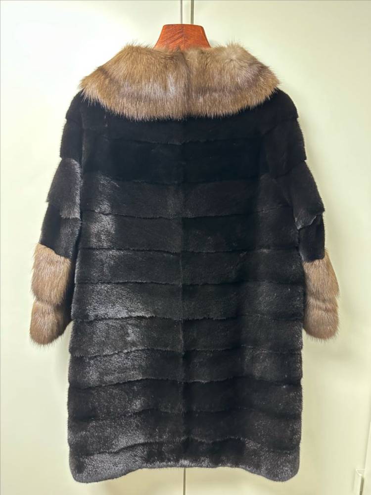 태림모피 블랙그라마 밍크 코트--2