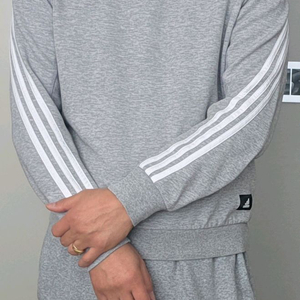 아디다스 삼선 맨투맨 롱슬리브 라운드 셔츠 라이트 그레이(M)100