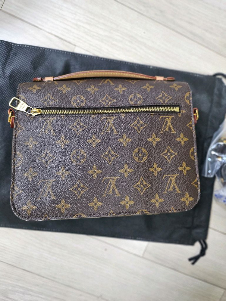 모노그램 포쉐트 메티스 핸드백 이미지