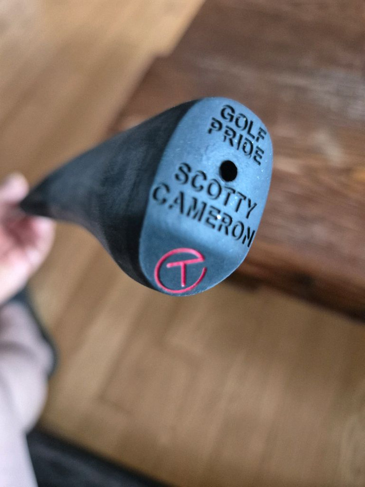 스카티카메론 델마 한정판 출시모델 입니다--4